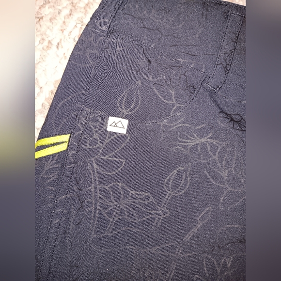 Wild Rye Freda shorts - Picture 2 of 9